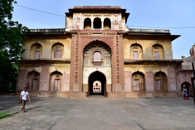 Safdarjung Tomb